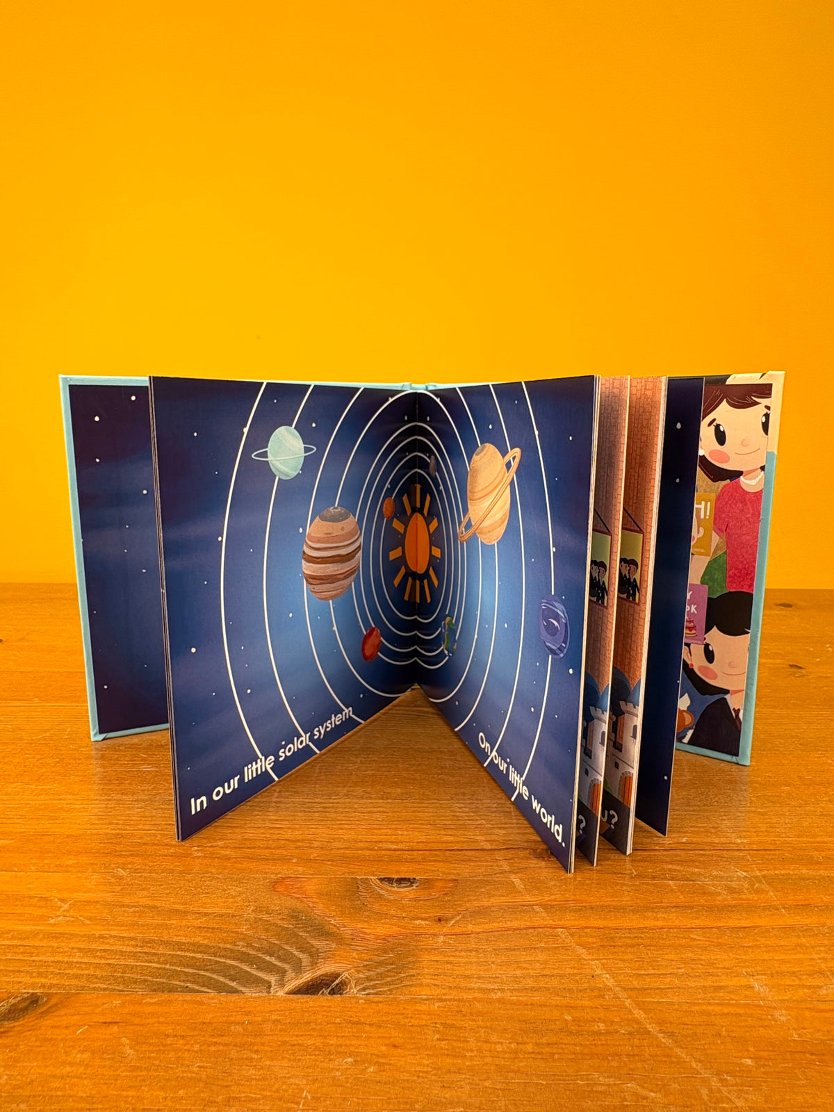 🔵ur Little World!- Series 1-Box 1- Our Families