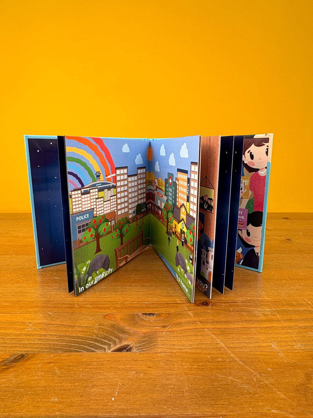 🔵ur Little World!- Series 1-Box 1- Our Families
